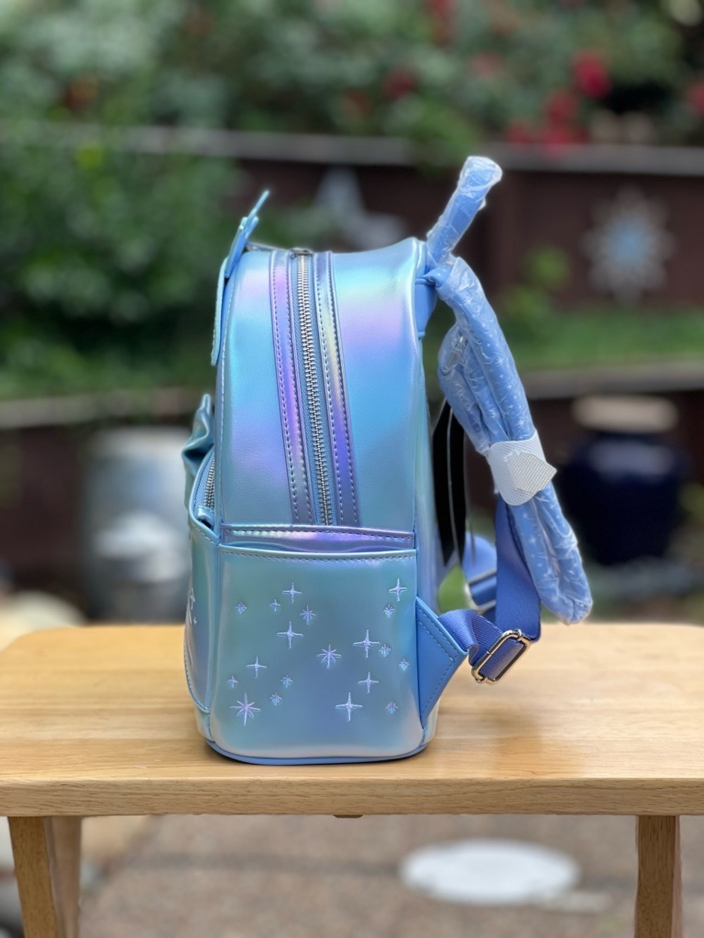 Loungefly Cinderella Exclusive Shiny Series Iridescent Cosplay Backpack NWT - Picture 5 of 12